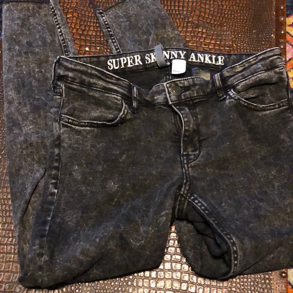 Skinny jeans